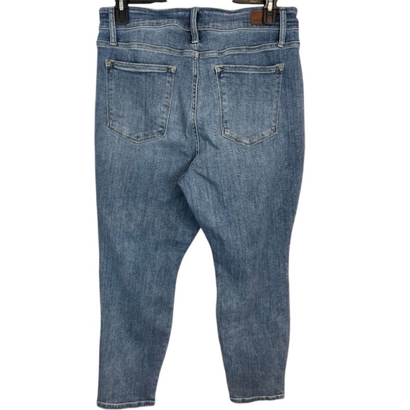 Judy Blue Jeans Women's Boyfriend Fit
Denim stretch size 26 - Picture 6 of 7